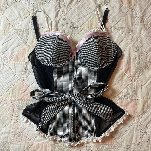 American Vintage Tops - smart and sexy vintage y2k black and white checkered gingham emo corset top 38C